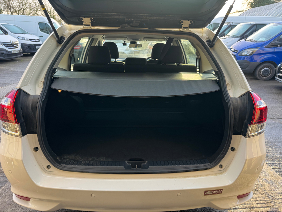 2021 Toyota Corolla Cross TOYOTA COROLLA FIELDER €14,999