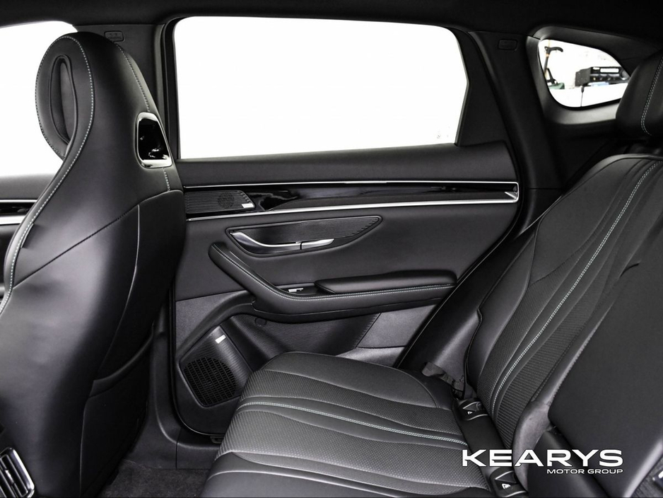 2025 BYD Seal U - image 13