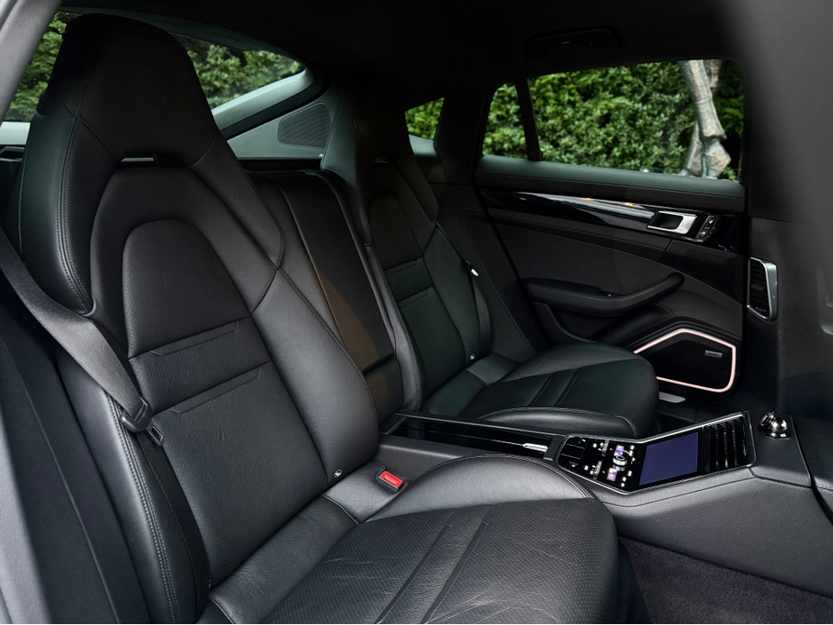 2018 Porsche Panamera 3.0 EHYBRID 4 5DR AUTO €56,950