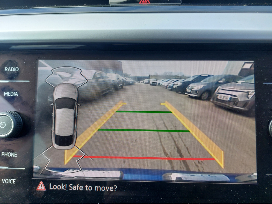 2023 Volkswagen Arteon - image 4