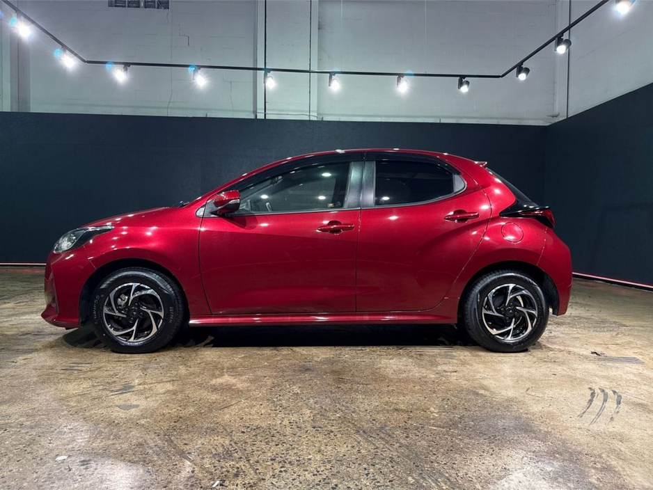 2021 Toyota Yaris 1.5 HYBRID - ALLOY WHEELS- REAR CAMERA €15,950