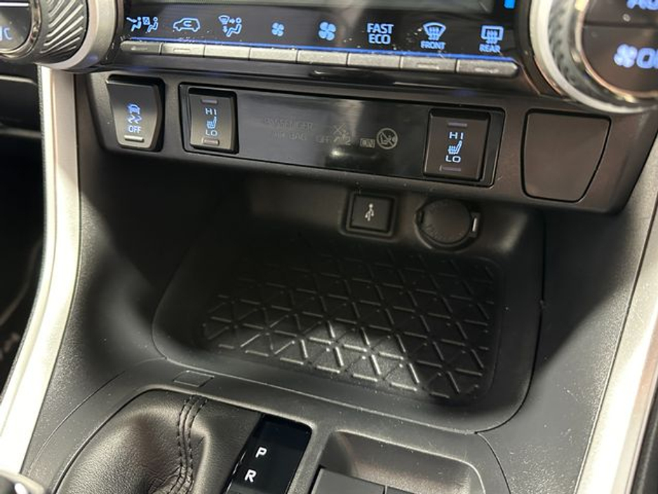 2021 Toyota Rav4 - image 24