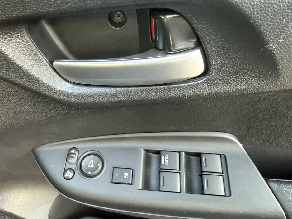 2018 Honda Fit - image 17