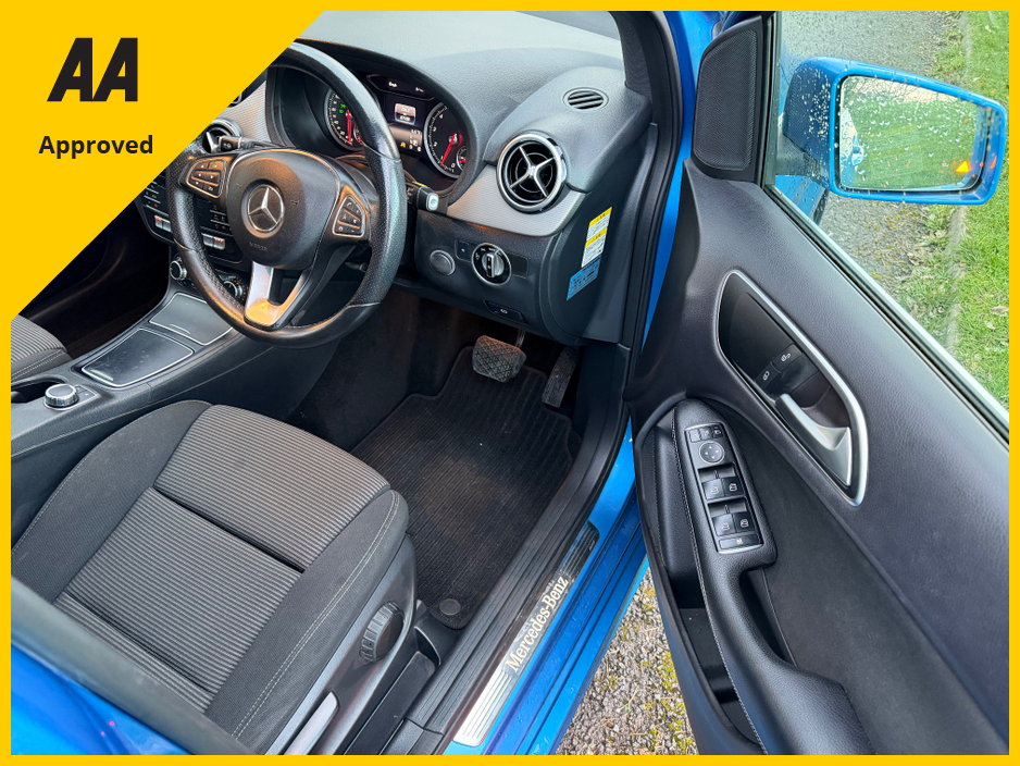 2016 Mercedes-Benz B Class B180 Automatic, Reversing Camera , Heated Seats