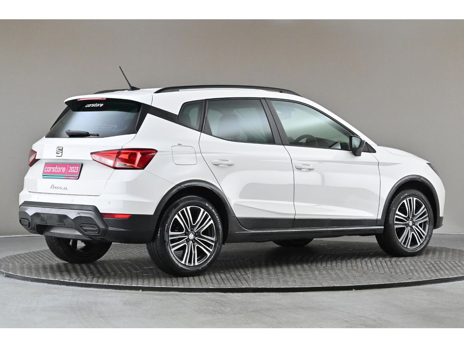 2023 SEAT Arona - image 10