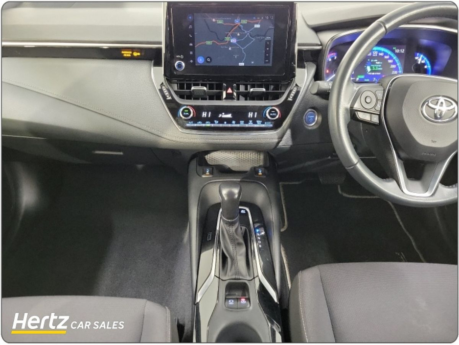 2023 Toyota Corolla - image 9