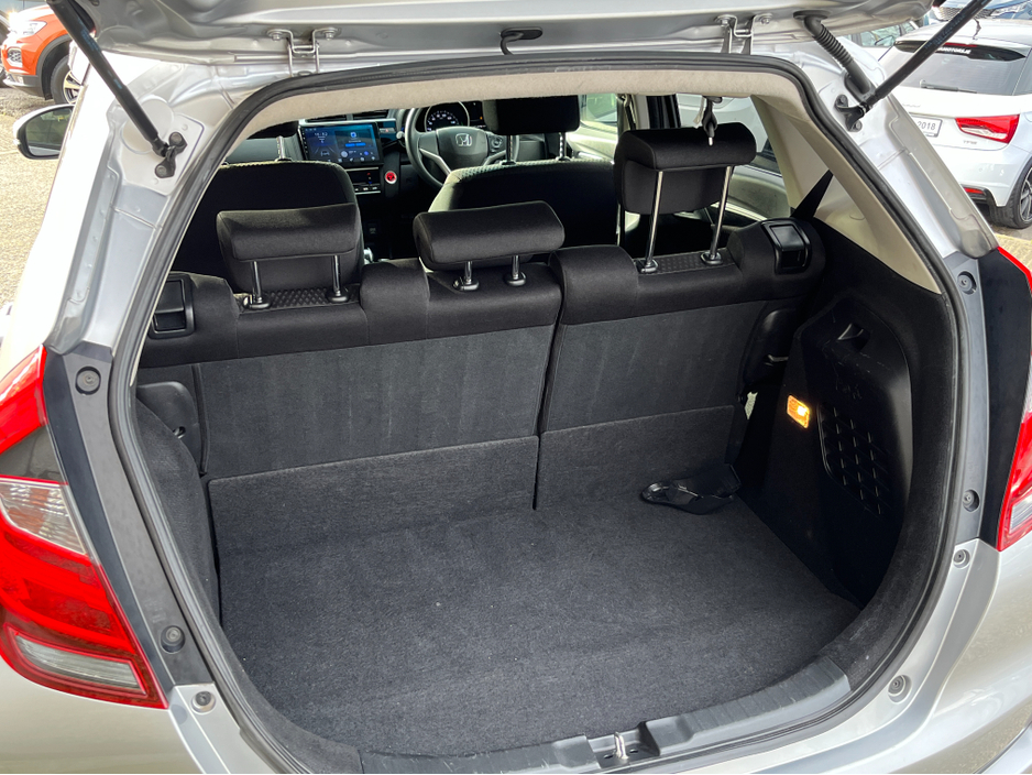 2018 Honda Fit - image 8