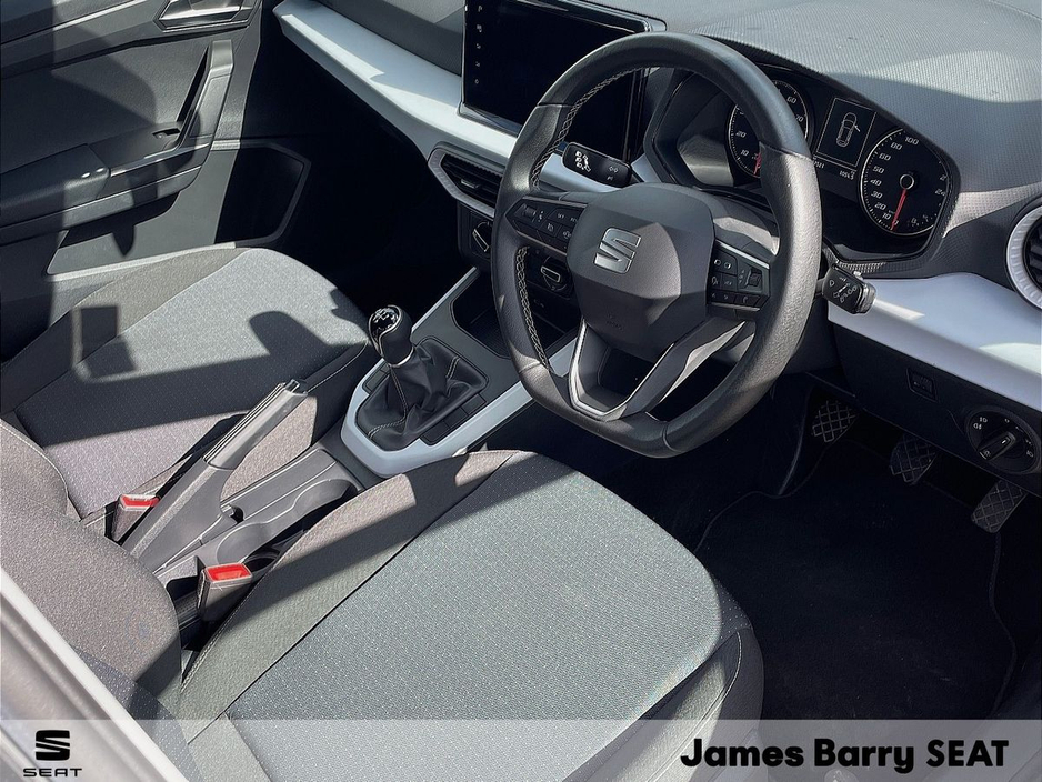 2023 SEAT Arona - image 11