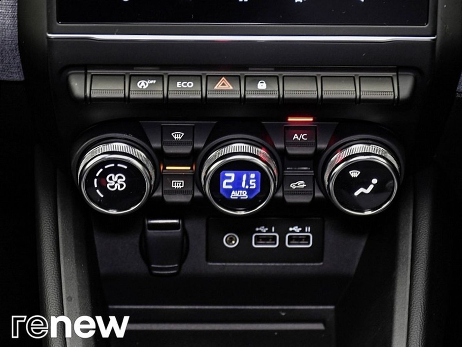 2025 Renault Clio - image 19