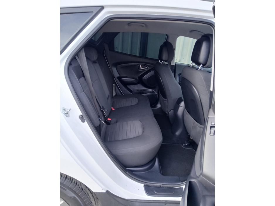 2015 Hyundai ix35 - image 9