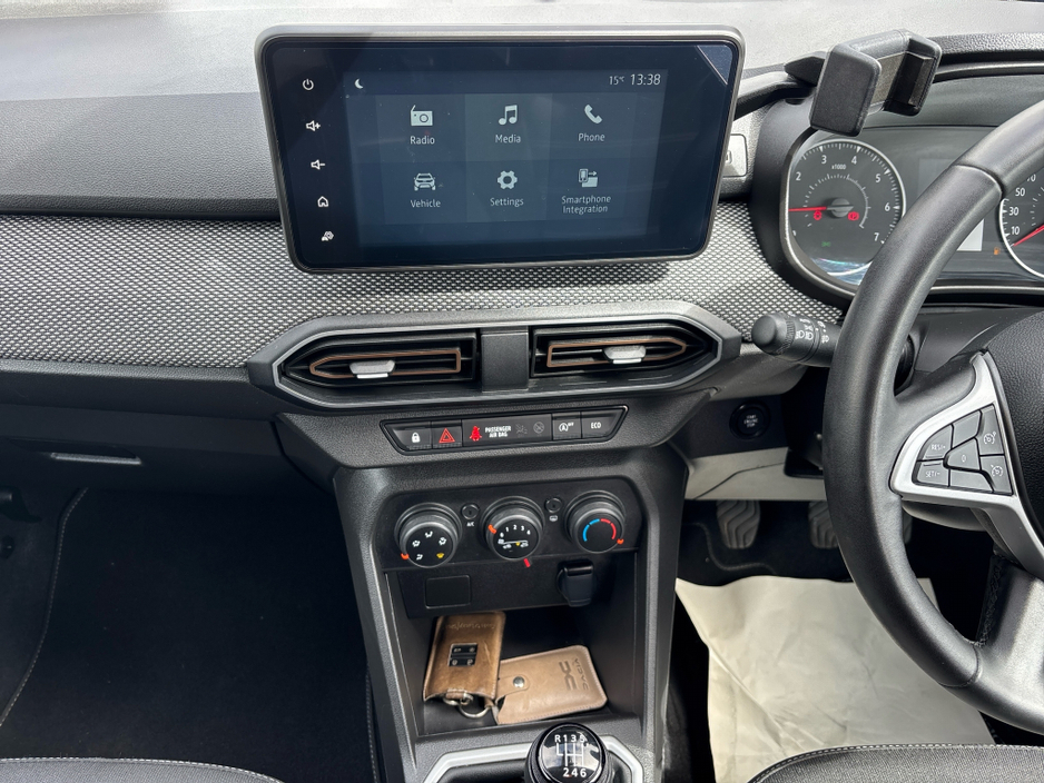 2024 Dacia Sandero - image 9