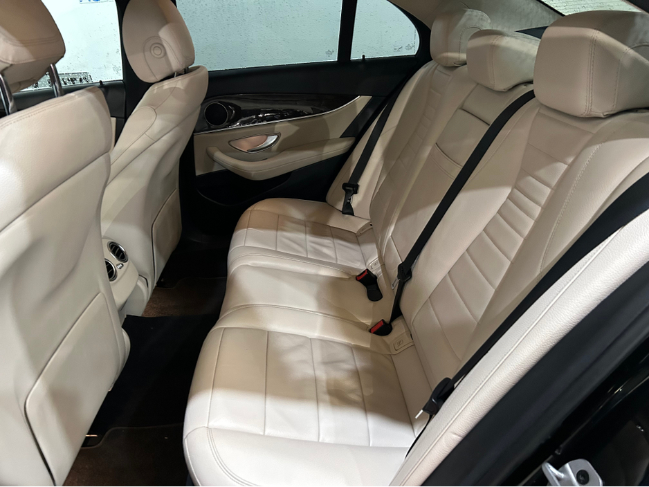 2022 Mercedes-Benz E Class - image 9