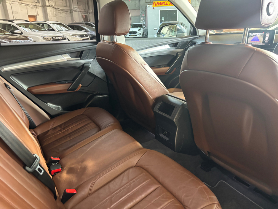 2018 Audi Q5 - image 12