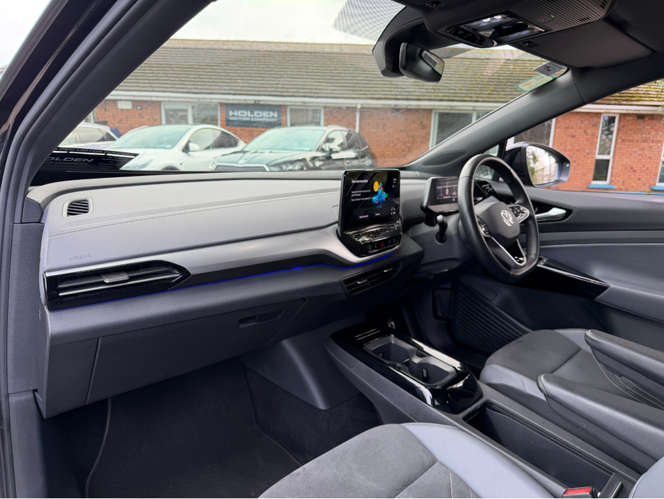 2023 Volkswagen ID.4 - image 27