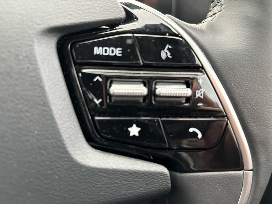 2025 Kia Niro - image 16