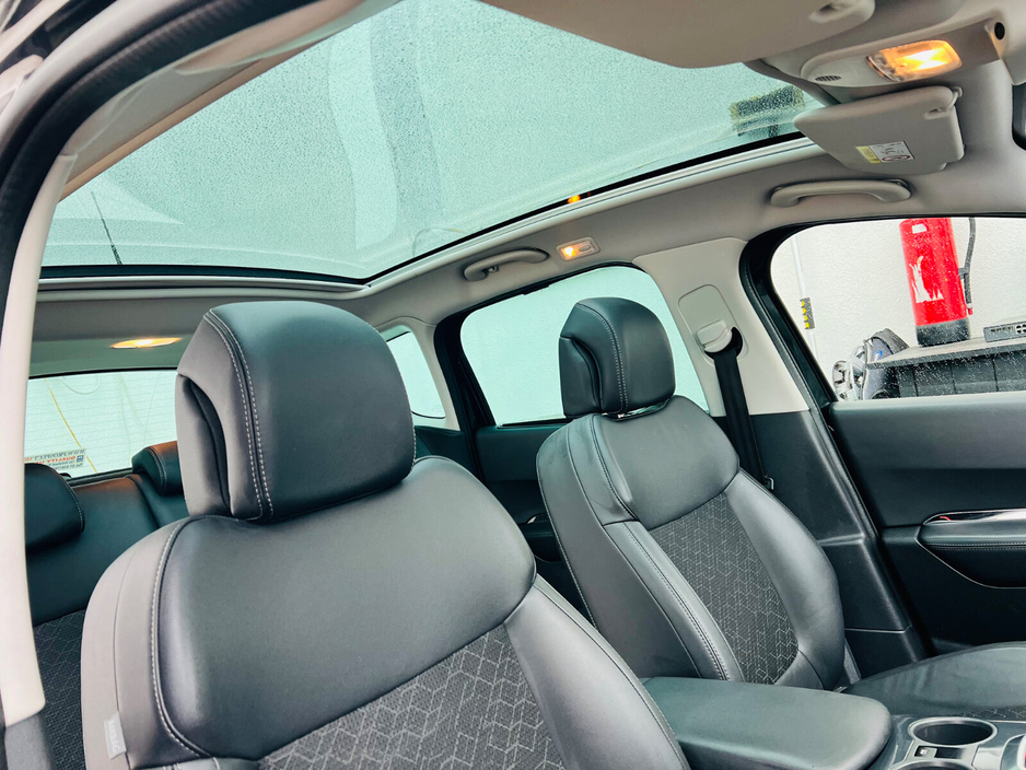 2014 Peugeot 3008 - image 9