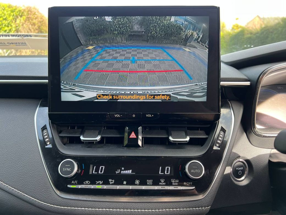 2023 Toyota Corolla - image 7