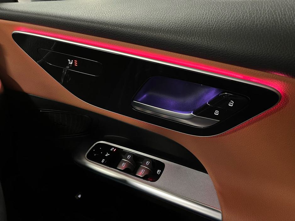 2023 Mercedes-Benz GLC Class - image 18