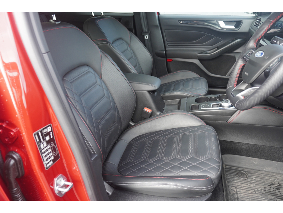 2025 Ford Focus - image 14