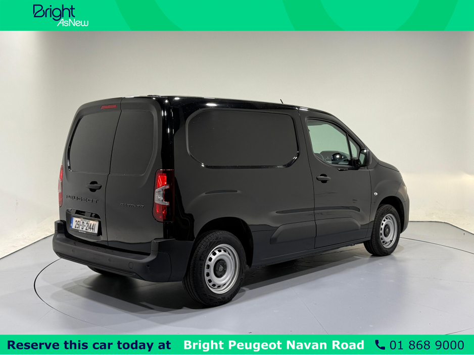 2025 Peugeot Partner - image 10