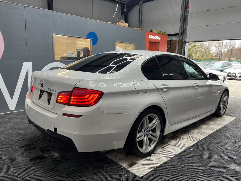 2017 BMW 5 Series - image 2