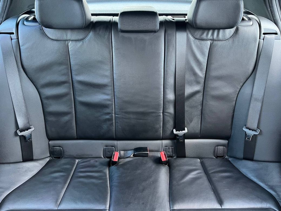 2018 BMW 1 Series - image 12