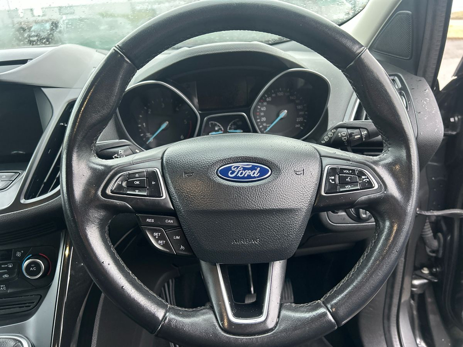 2019 Ford Kuga - image 19