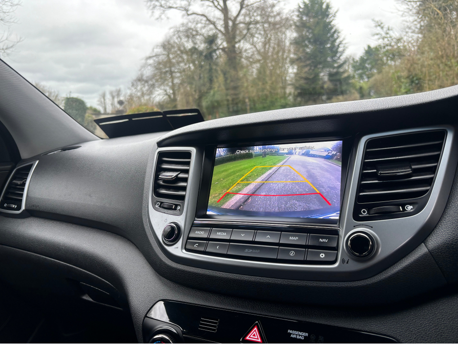 2017 Hyundai Tucson - image 10