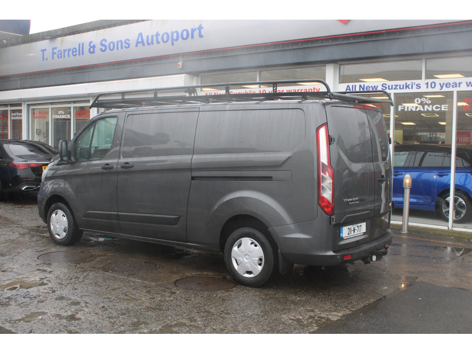 2021 Ford Transit Custom - image 9