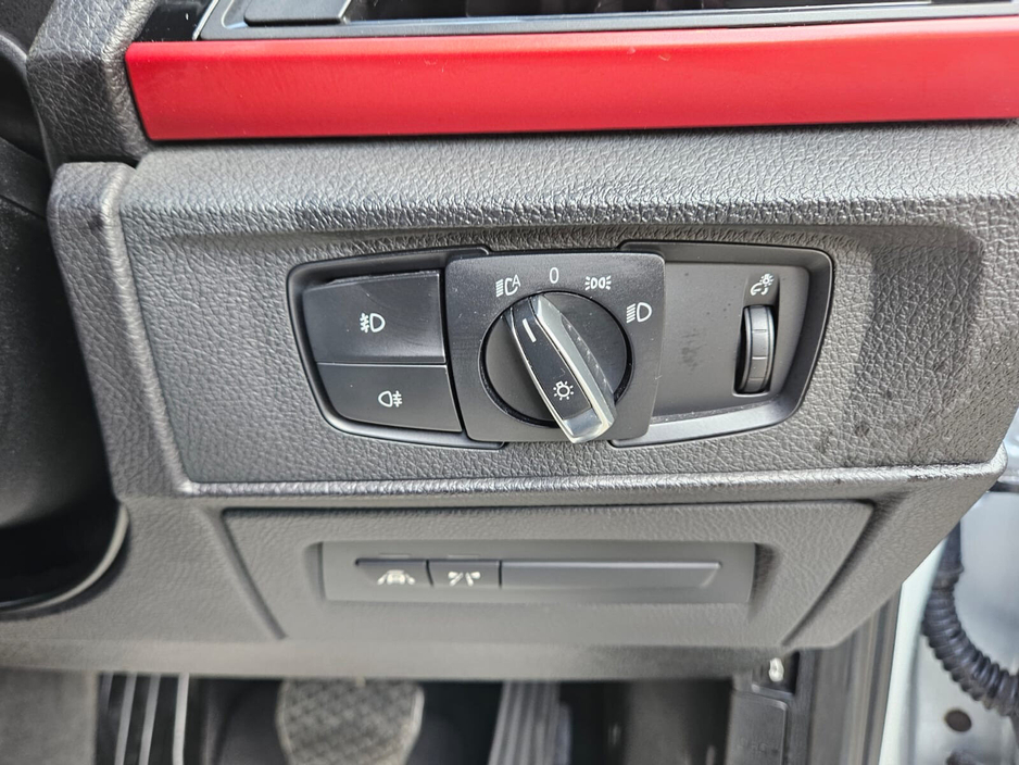 2016 BMW 1 Series - image 30