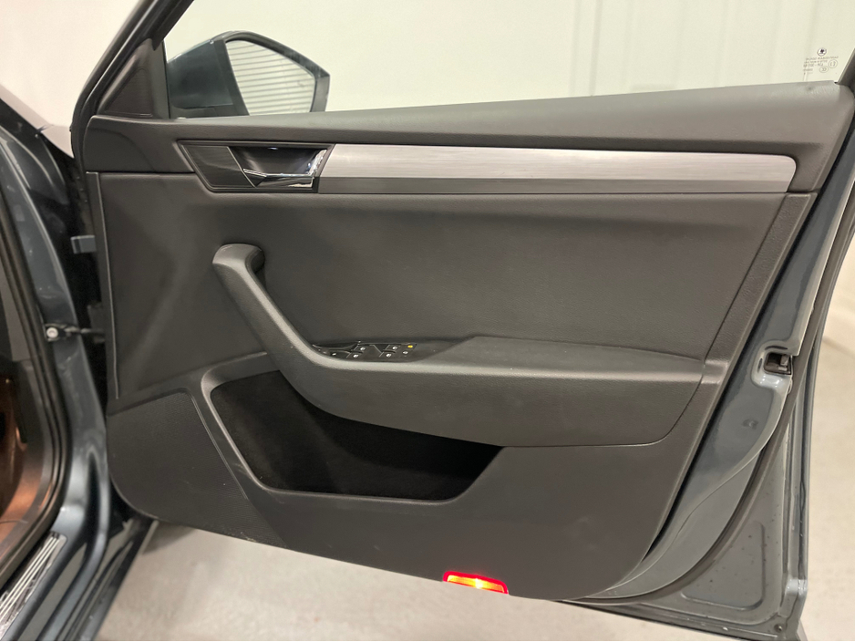 2019 Skoda Superb 2.0TDI 150PS SE L EXECUTIVE TDI DSG***HI SPEC***GLASS SUNROOF***FINANCE AVAILABLE***PREMIUM CARS IN THE NORTH EAST**** €19,950