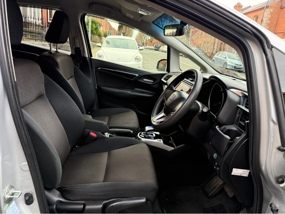2014 Honda Fit - image 14