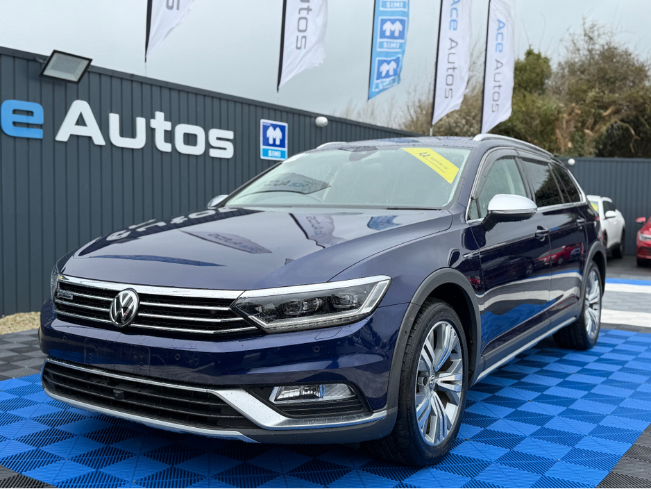 2020 Volkswagen Passat - image 2