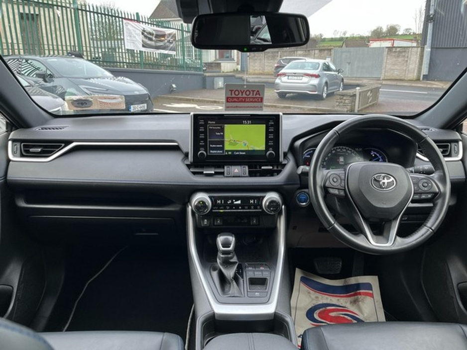 2021 Toyota Rav4 - image 8