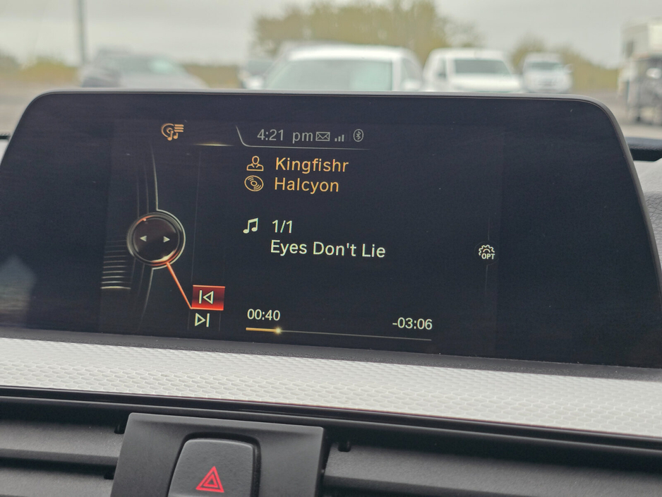 2017 BMW 3 Series - image 30