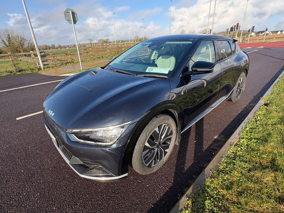 2022 Kia EV6 Premium spec *Finance From 3.9%*77KW! 1 owner from new warranty till 2029* Touch Screen Infotainment System, Reversing Camera, Multi-Function Steer €28,900