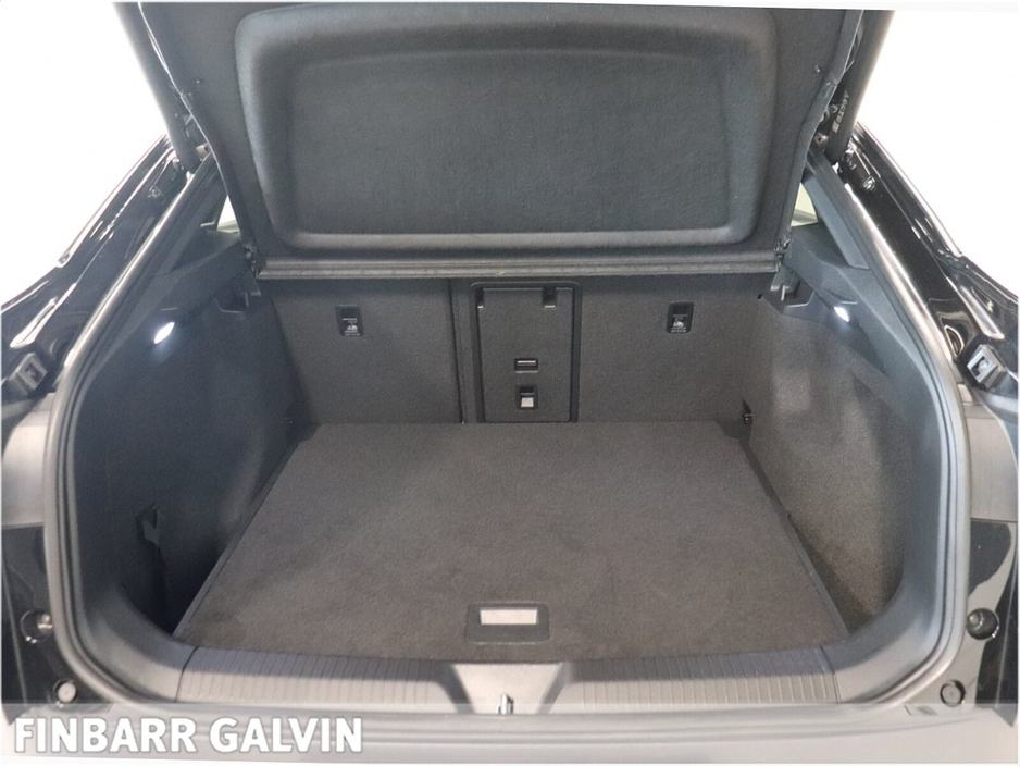 2023 Volkswagen ID.5 - image 15