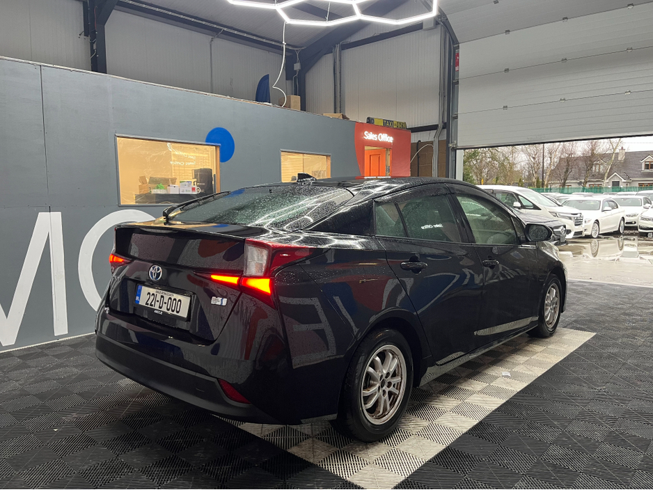 2022 Toyota Prius €21950 2022 TOYOTA PRIUS S 1.8 AUTOMATIC / CRUISE CONTROL / REVERSE CAMERA AND MORE €21,950
