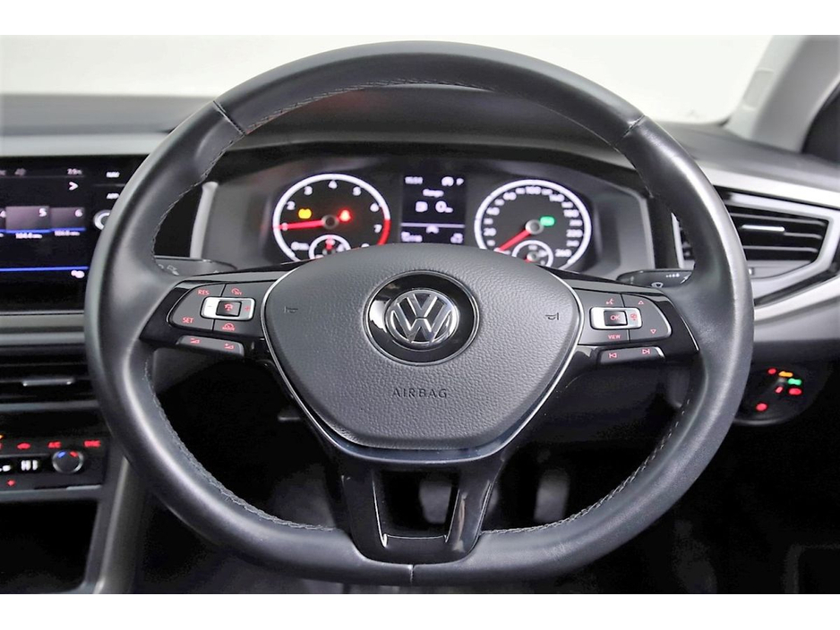 2018 Volkswagen Polo - image 17