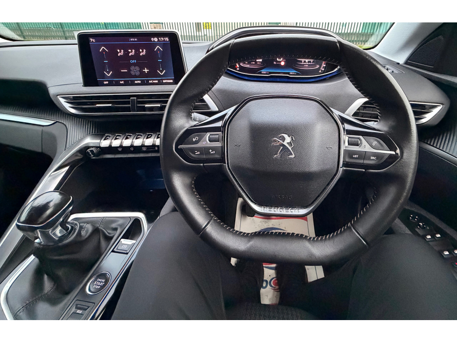 2021 Peugeot 3008 - image 13