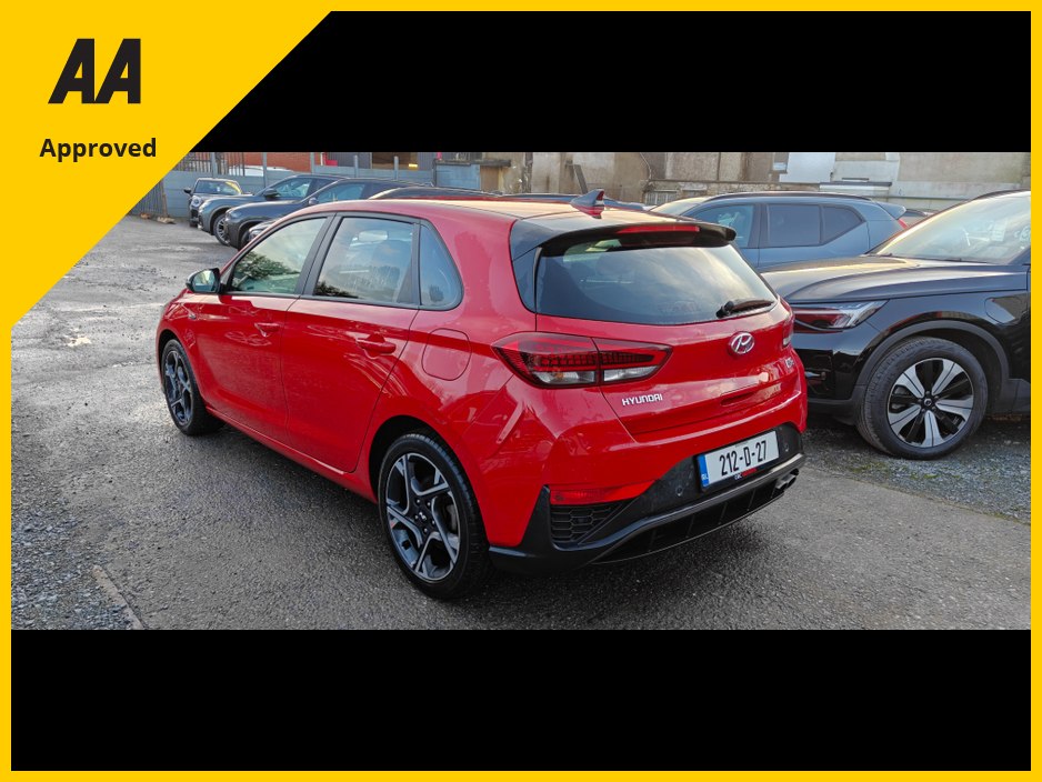 2021 Hyundai i30 - image 8