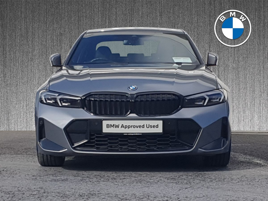 2023 BMW 3 Series - image 16