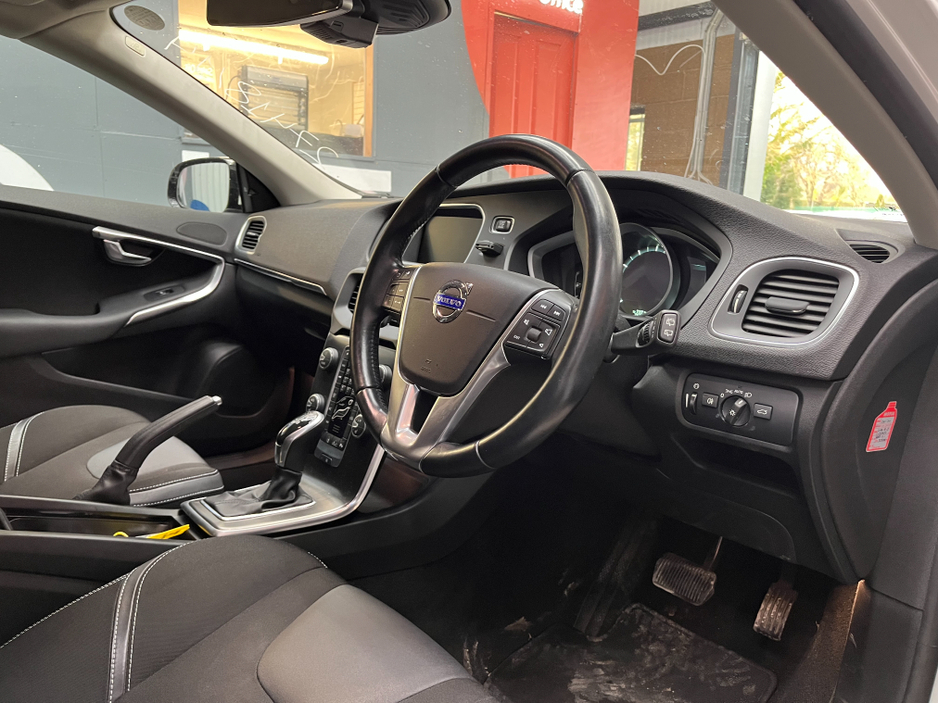 2014 Volvo V40 €10950 2014 VOLVO V40 T4 SE 1.6 AUTOMATIC / REVERSE CAMERA / CRUISE CONTROL / ELECTRIC MEMORY & HEATED SEATS €10,950