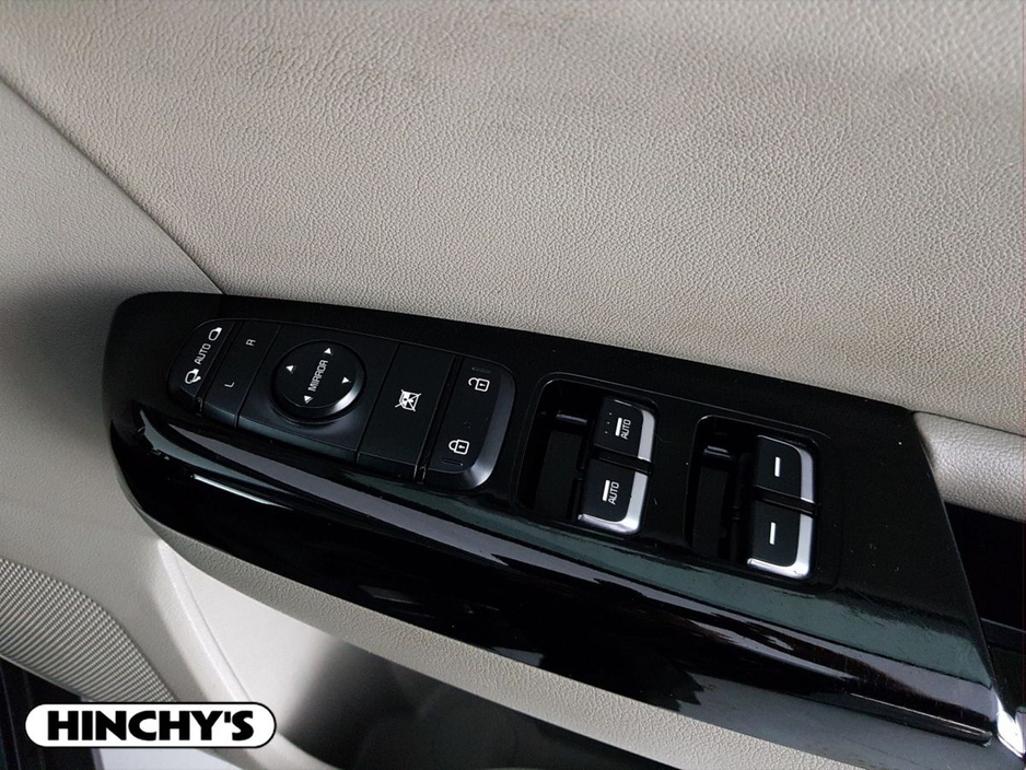 2018 Kia Sportage - image 19