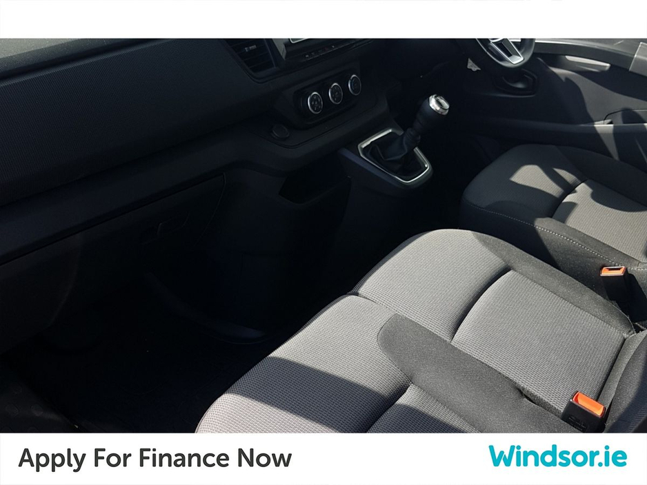 2025 Nissan Primastar L2H1 130 SV PREMIUM €25,199