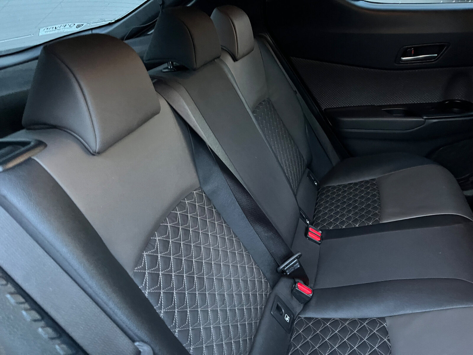 2023 Toyota C-HR 1.8 HYBRID SOL €26,950