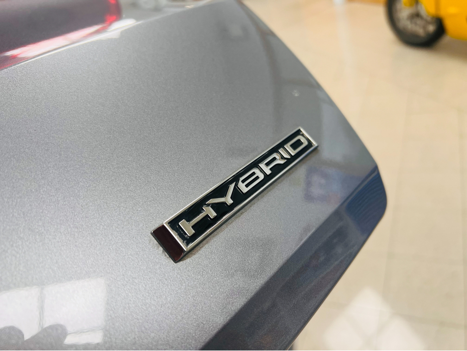 2023 Opel Grandland OPEL EDITION Plug In Hybrid As New Only 8000 Kms Huge Spec Now On Sale www.bolands.ie Est.1955 €28,950