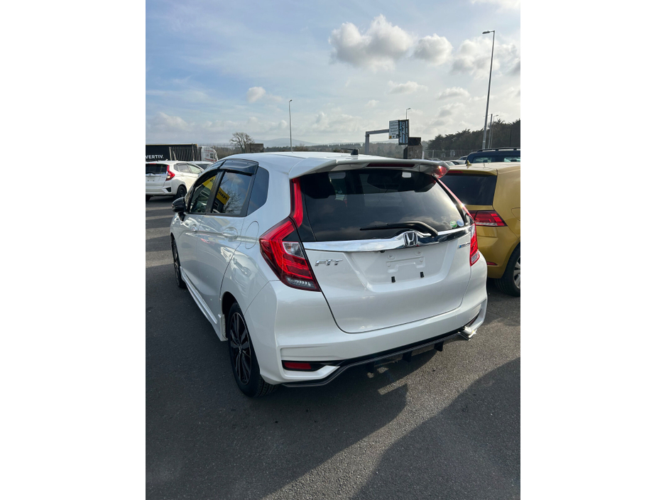 2019 Honda Fit - image 5