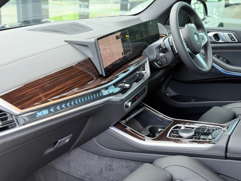2026 BMW X5 xDrive50e M Sport Pro €111,250
