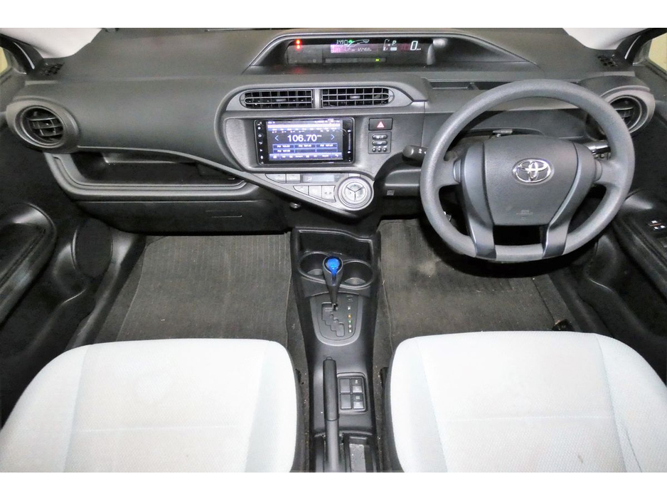 2016 Toyota Aqua 1.5 VVT-i HYBRID *BI-TONE INTERIOR*ANDROID CAR PLAYER* €9,890